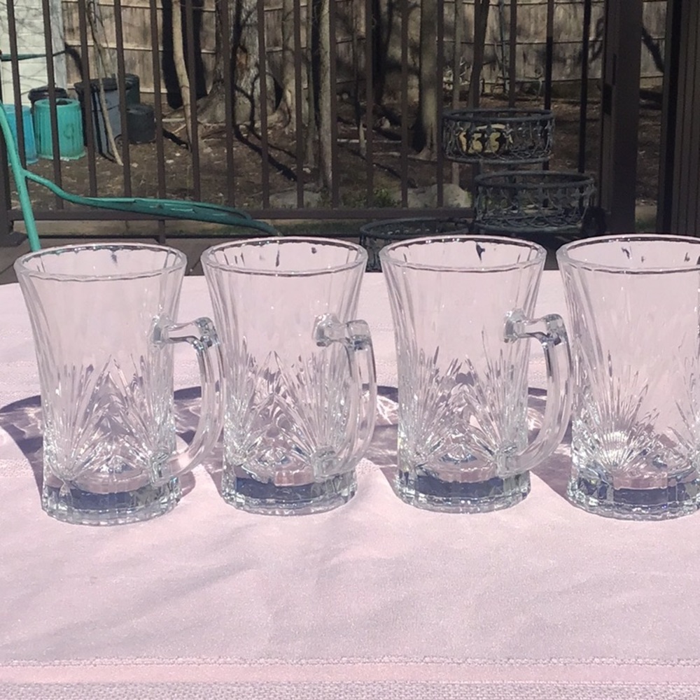 ADERIA 1960s  4 IRISH/ESPRESSO GLASS MUGS.